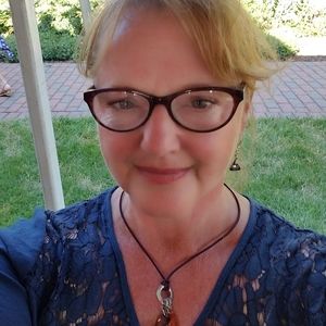 Meet your Posher, Janella